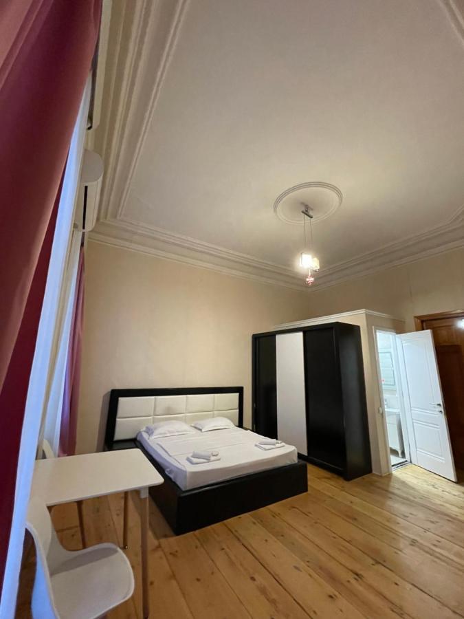 Downtown Room Tbilisi Bagian luar foto