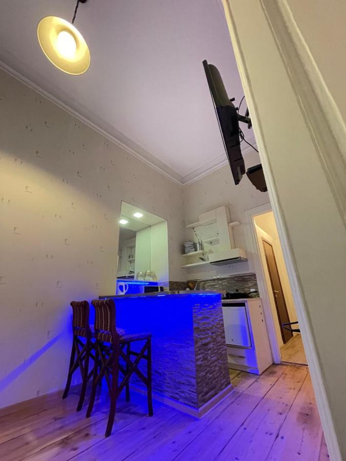 Downtown Room Tbilisi Bagian luar foto