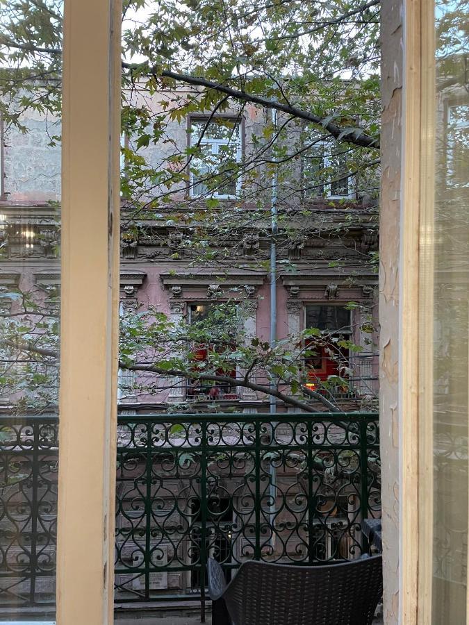Downtown Room Tbilisi Bagian luar foto
