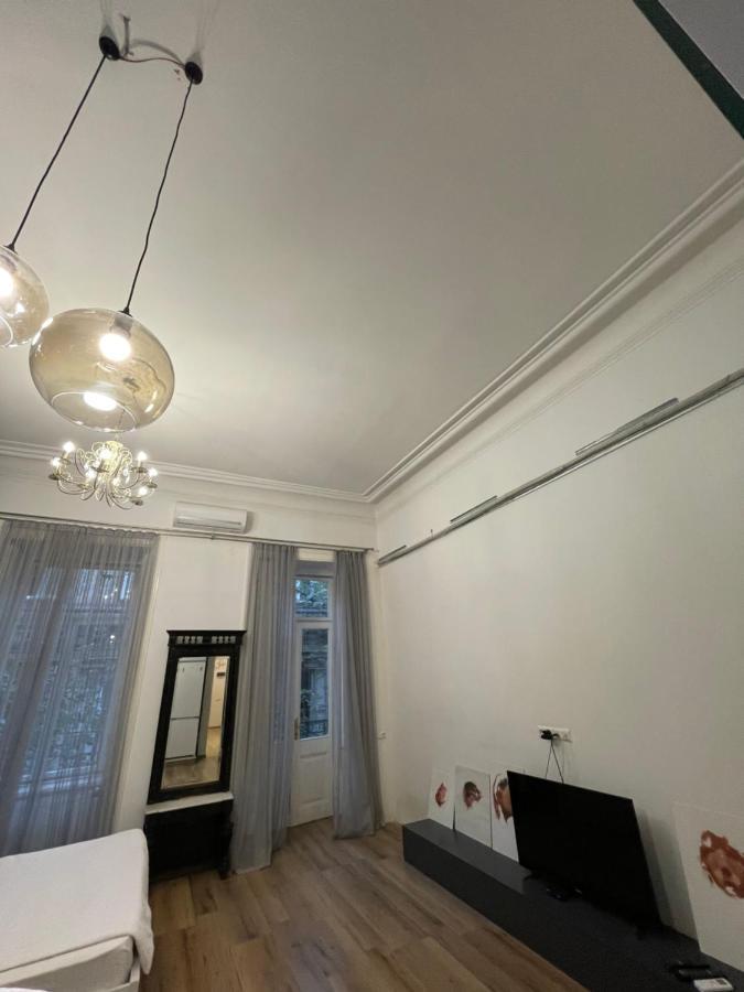 Downtown Room Tbilisi Bagian luar foto