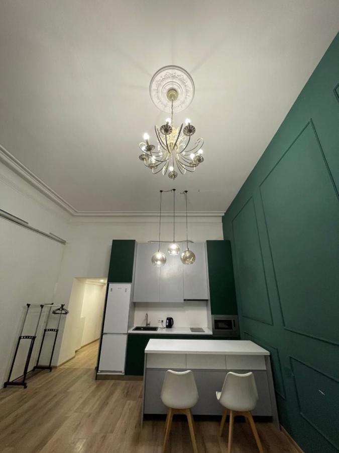 Downtown Room Tbilisi Bagian luar foto