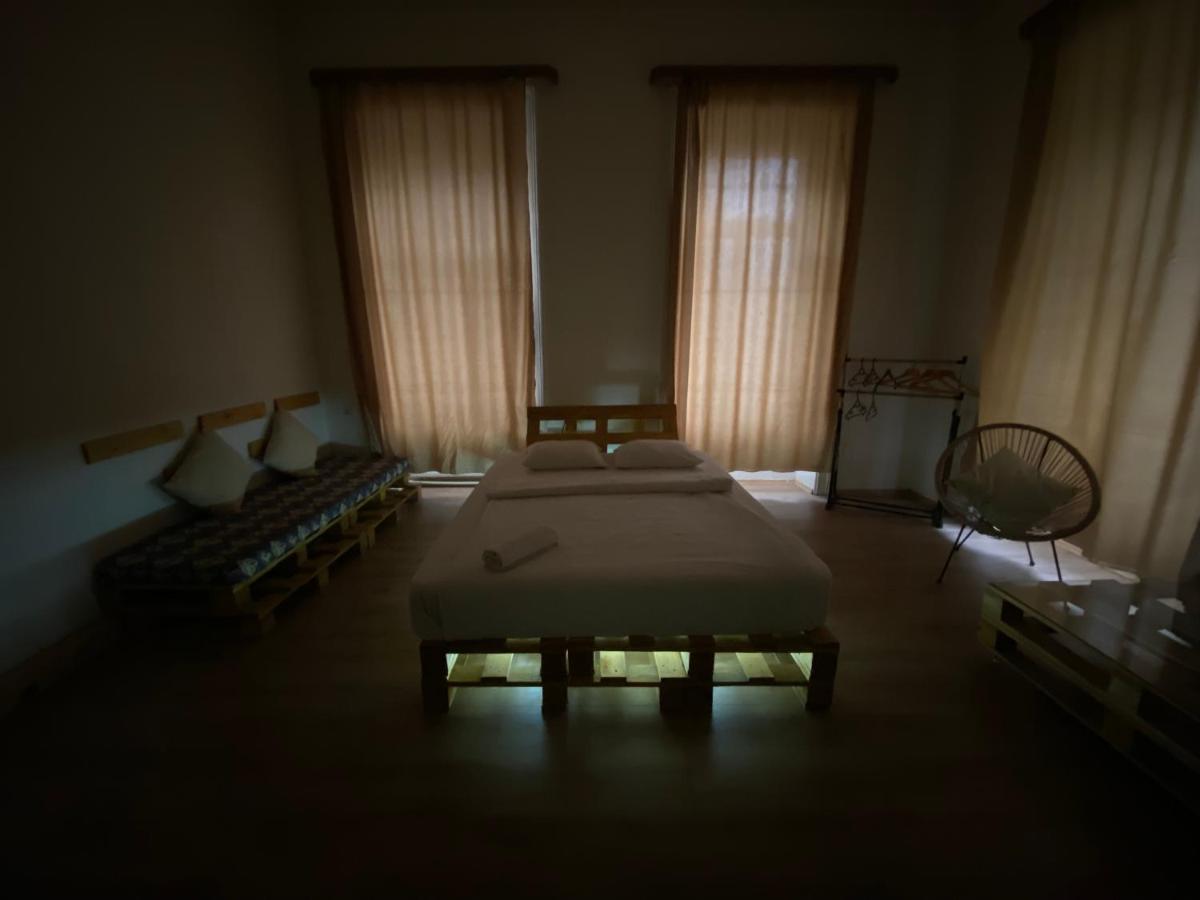 Downtown Room Tbilisi Bagian luar foto
