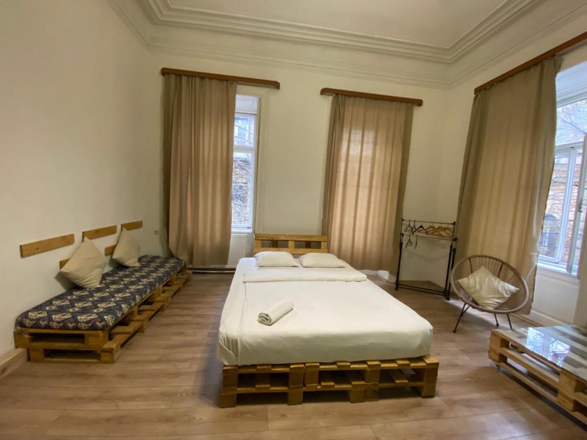 Downtown Room Tbilisi Bagian luar foto