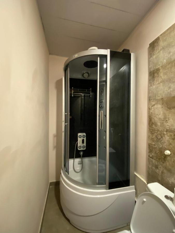 Downtown Room Tbilisi Bagian luar foto