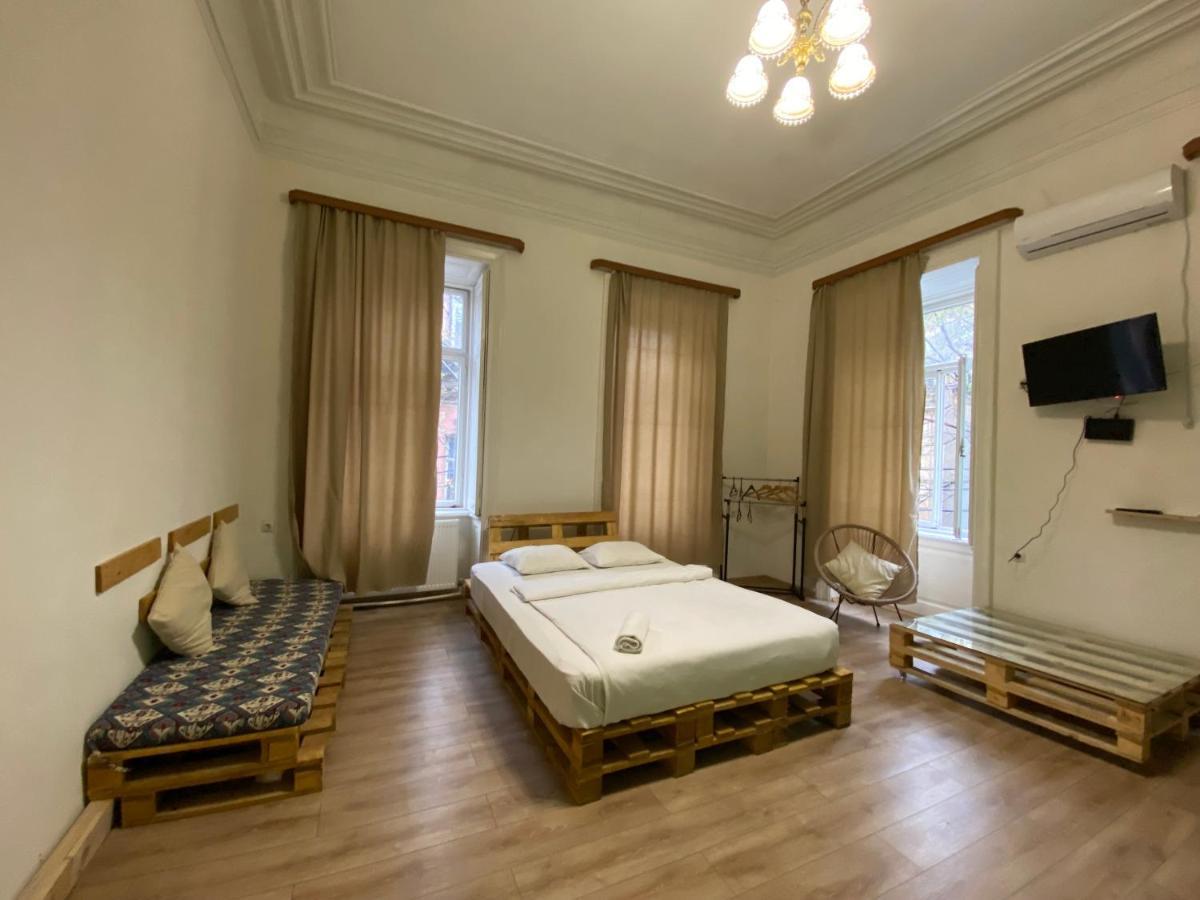 Downtown Room Tbilisi Bagian luar foto