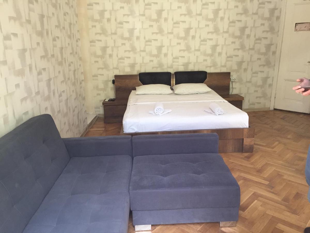 Downtown Room Tbilisi Bagian luar foto